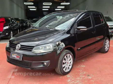 Volkswagen Fox 1.0 Mi Total Flex 8V 5p 4 portas