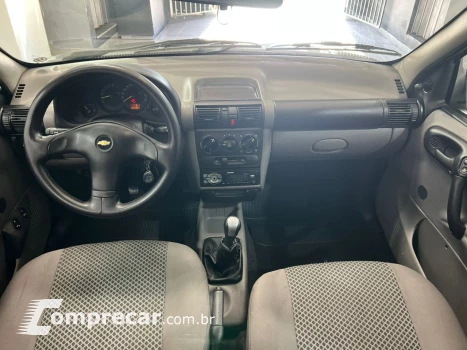 Classic Sedan 1.0 4P
