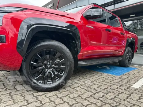 TRITON 2.4 Biturbo CD Katana 4X4
