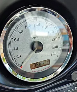 HARLEY-DAVIDSON STREET GLIDE FLHX