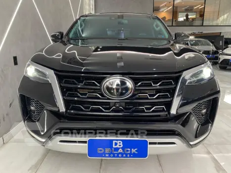 Hilux SW4 SRX 4x4 2.8 TDI 16V Dies. Aut.