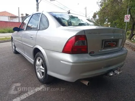 VECTRA SEDAN - 2.2 MPFI CD 16V 4P AUTOMÁTICO