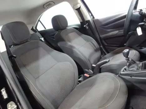 ONIX - 1.4 MPFI LT 8V 4P MANUAL