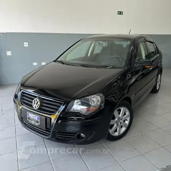 Volkswagen Polo Sedan 1.6 Mi Total Flex 8V 4p 4 portas