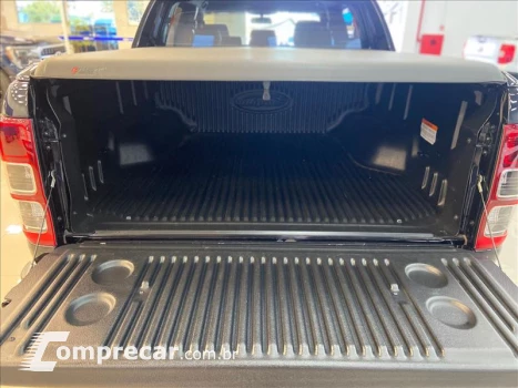 RANGER 2.2 Black 4X2 CD 16V