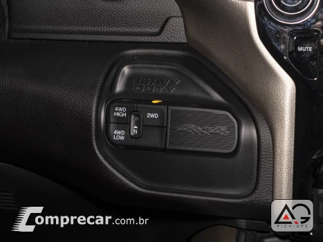 2500 6.7 I6 Turbo Laramie CD 4X4