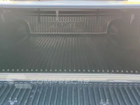 Frontier LE CD 4x4 2.5 TB Diesel Aut.