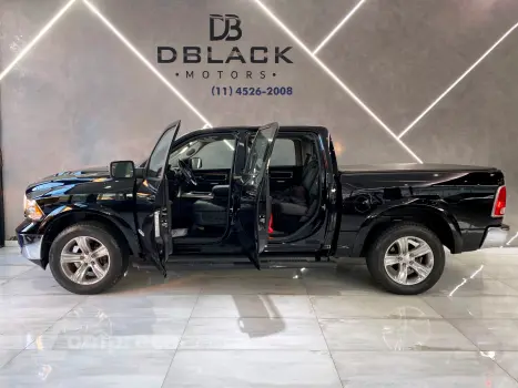 RAM CLASSIC LARAMIE 5.7 CD V8 4X4 Aut. 4 portas