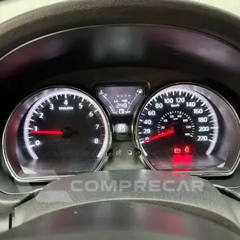 VERSA SV 1.6 16V FlexStart 4p Aut.