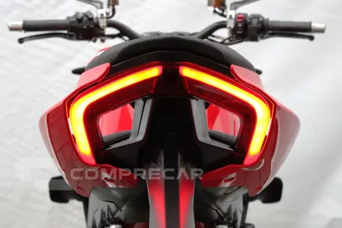 DUCATI STREETFIGHTER V4 S