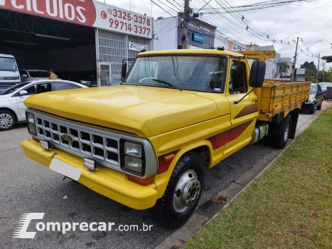 F-4000 Carroceria de madeira
