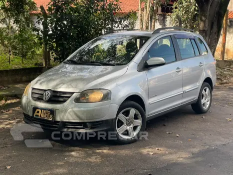 Volkswagen SPACEFOX 1.6 MI Comfortline 8V 4 portas