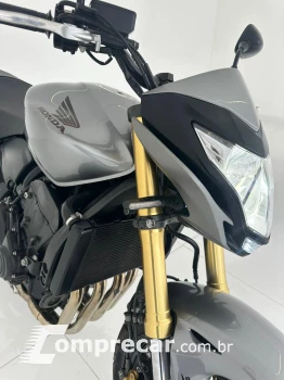 CB 600F HORNET / HONDA