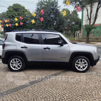 Renegade Sport 1.8 4x2 Flex 16V Aut.