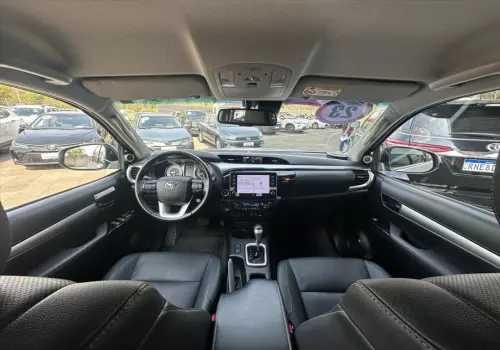 HILUX 2.8 D-4D TURBO DIESEL CD SRX 4X4 AUTOMÁTICO
