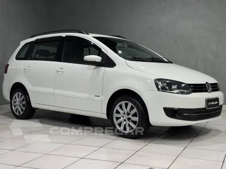 Volkswagen SPACEFOX 1.6 MI Trend 8V 4 portas