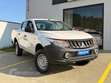 L200 TRITON 2.4 16V Turbo Sport GL CD 4X4