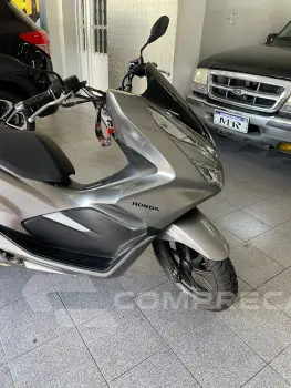 PCX 150 DLX