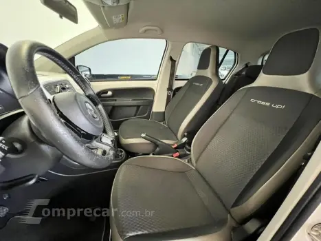 UP! CROSS 1.0 TSI TOTAL FLEX MEC. 4P