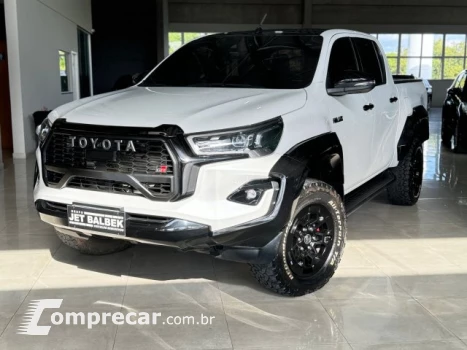 HILUX - 2.8 D-4D TURBO CD GR-S 4X4 AUTOMÁTICO