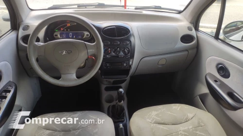 QQ 1.1 MPFI 16V
