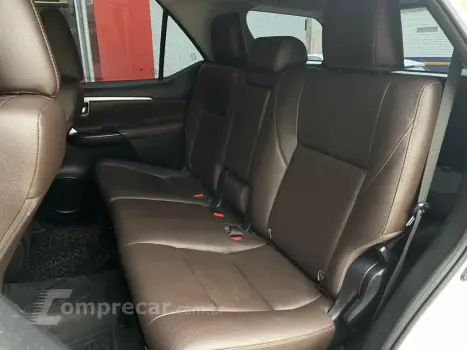 HILUX SW4 2.8 SRX 4X4 7 LUGARES 16V TURBO INTERCOOLER DIESEL