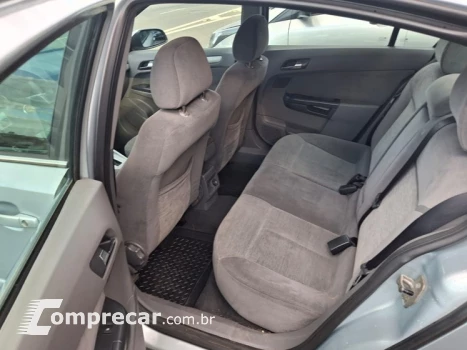 VECTRA 2.0 MPFI Elegance 8V