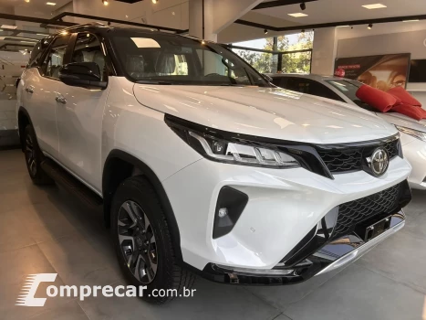 HILUX SW4 2.8 D-4D TURBO DIAMOND 7L 4X4 AUTOMÁTICO
