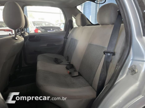 CLASSIC 1.0 MPFI Sedan 8V