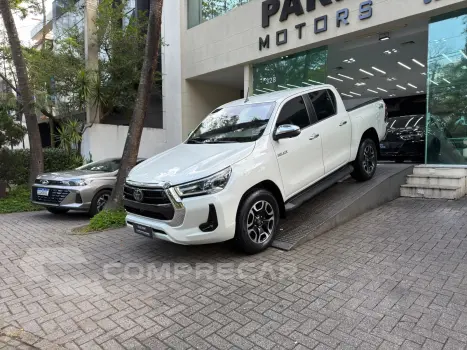 Toyota HILUX 2.8 D-4d Turbo CD SRX 4X4 4 portas
