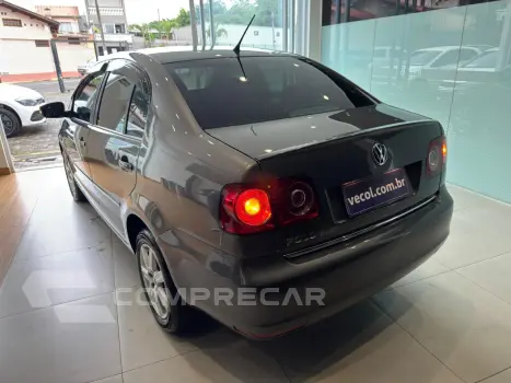 Polo Sedan 1.6 4P COMFORTLINE FLEX