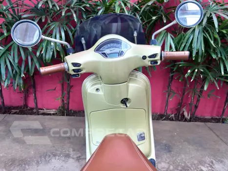 VESPA CLASSIC VXL 150