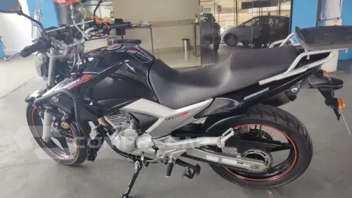 Fazer  250