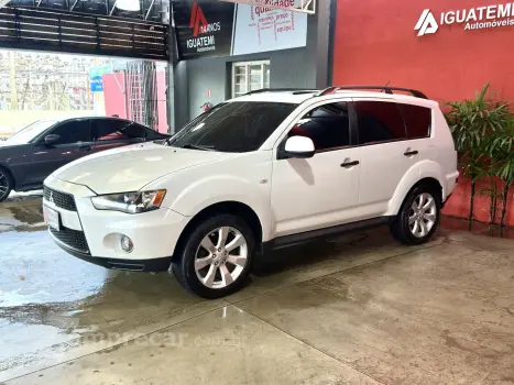 Mitsubishi OUTLANDER 2.0 16V GASOLINA 4P AUTOMÁTICO 4 portas