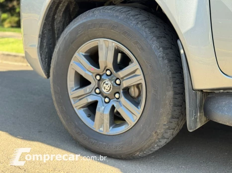 HILUX 2.7 VVT-I CD SR 4X2