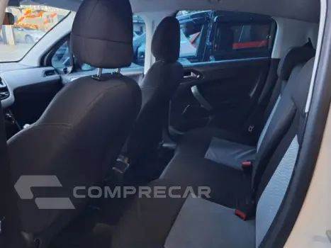 208 - 1.5 ACTIVE 8V 4P MANUAL