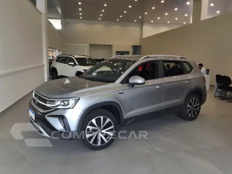 Volkswagen TAOS 1.4 250 TSI TOTAL FLEX HIGHLINE AUTOMÁTICO 5 portas