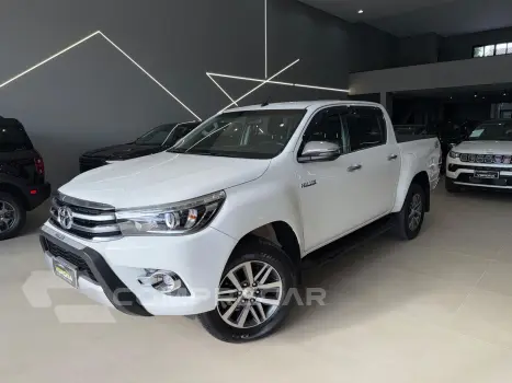 Toyota HILUX 2.8 D-4d Turbo CD SRX 4X4 4 portas