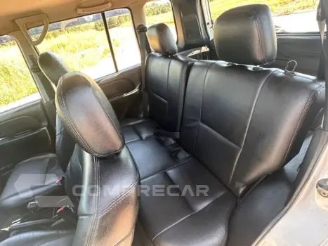 PAJERO TR4 2.0 4X4 16V 140CV FLEX 4P AUTOMÁTICO