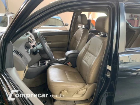 Hilux SW4 SR 4x2 2.7/ 2.7 Flex 16V Aut.