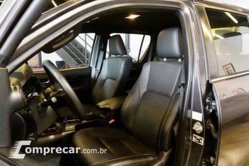 Hilux Caminhonete 2.8 16V SRX 50 ANOS 4X4 TURBO DIESEL CABIN