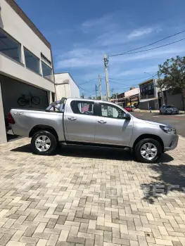 Hilux CD SRV 4x4 2.8 TDI Diesel Aut.