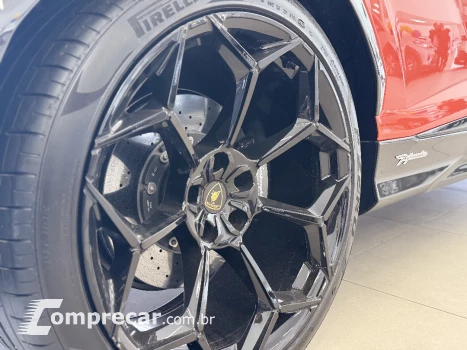 URUS 4.0 V8 Turbo Performance