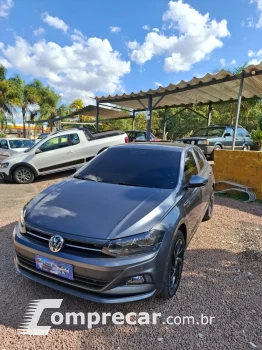 Volkswagen Polo Highline 4 portas