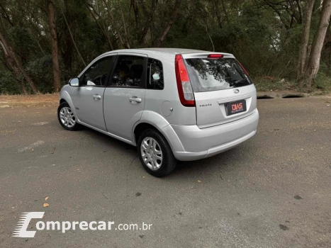 FIESTA 1.6 MPI Class Hatch 8V
