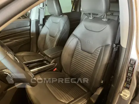 Commander 1.3 16V 4P FLEX T270 LONGITUDE TURBO AUTOMÁTICO AT