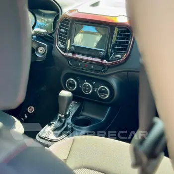 TORO 2.0 16V Turbo Freedom 4WD AT9