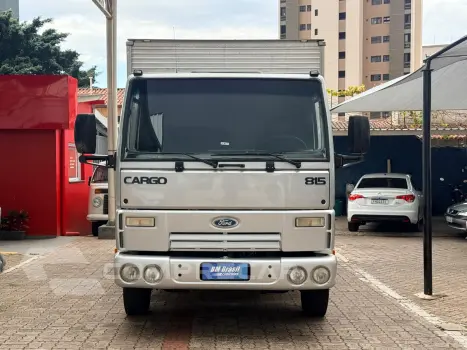 CARGO 815 4X2