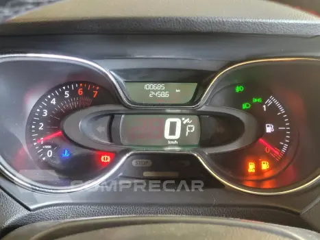 CAPTUR Intense 2.0 16V Flex 5p Aut.