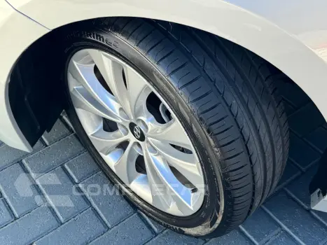 AZERA 3.0 MPFI GLS V6 24V